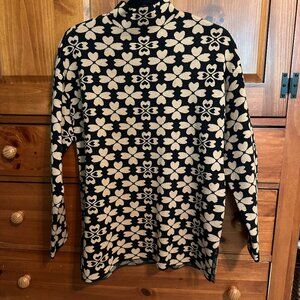 Cute BY DESIGN Sweater, Sz M